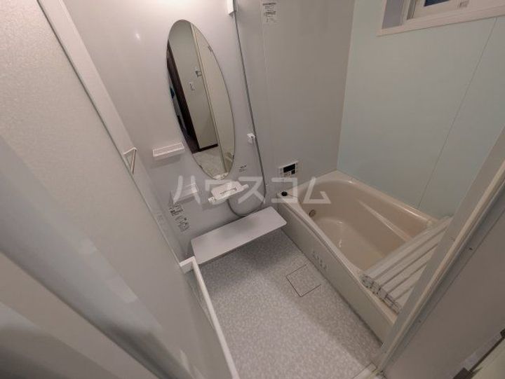 コート四季の風呂