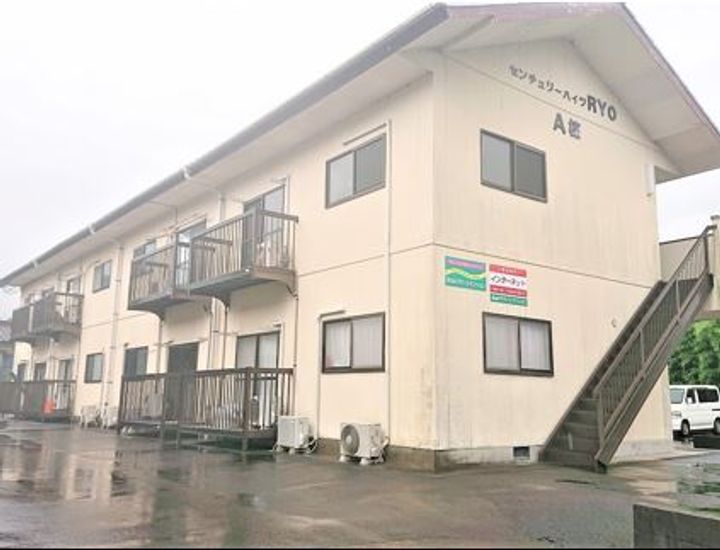センチュリーハイツRYOの外観