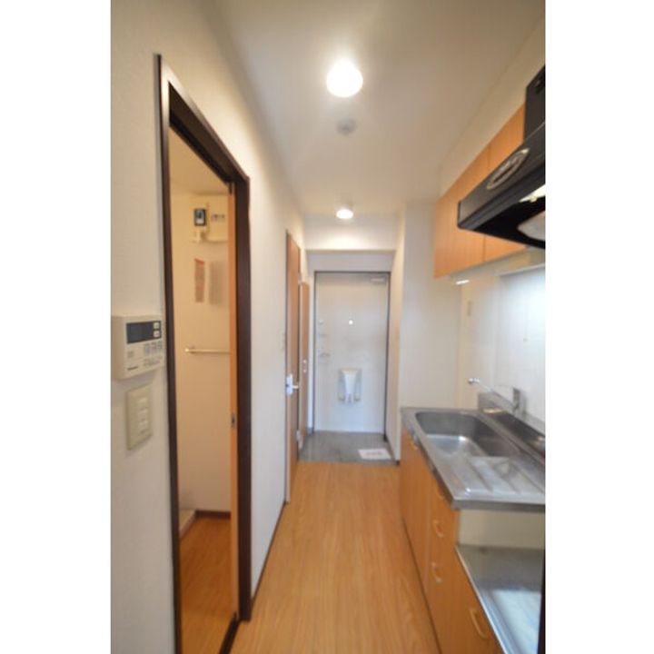 愛知県名古屋市熱田区野立町1(マンション)の賃貸物件の玄関