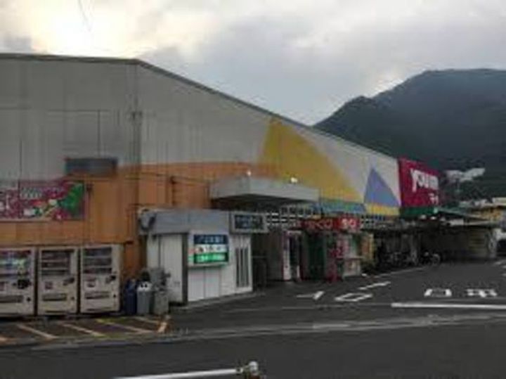 八木興産ビルの周辺