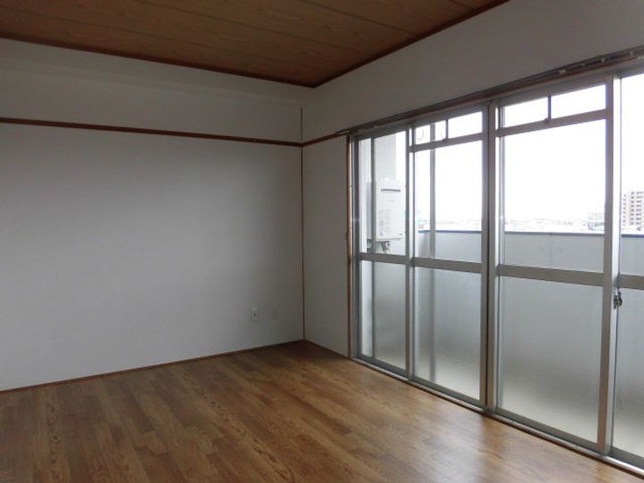 ハイツ松野の居間