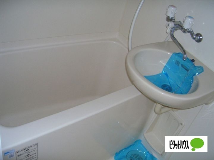 ホワイトハイツの風呂