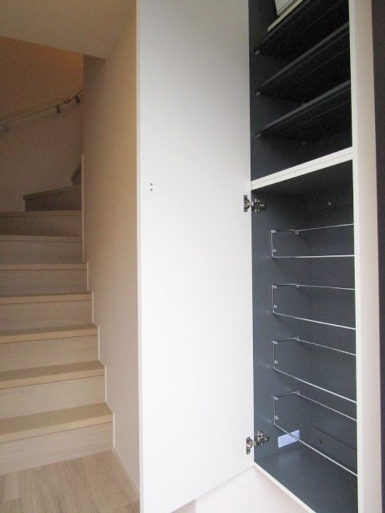 Blessed Court ブレストコートの玄関