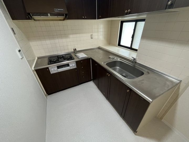 兵庫県神戸市東灘区森北町6(マンション)の賃貸物件のキッチン