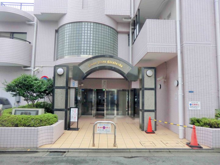 ライオンズプラザ平塚の地図