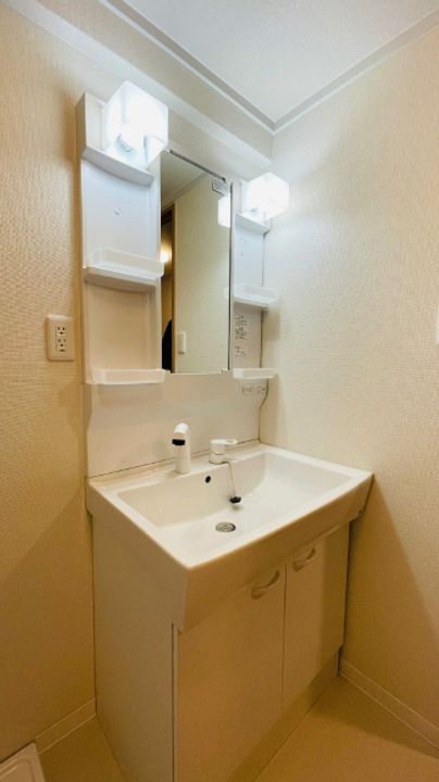 グルーリャ大和の内装