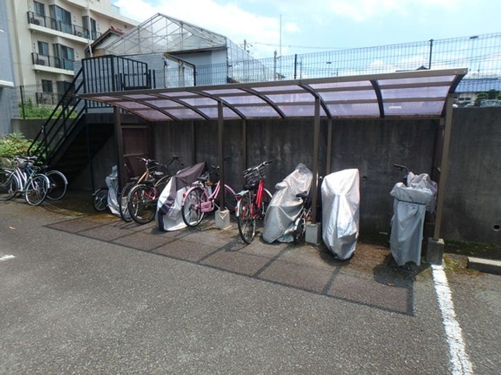 サンウィング宮崎台の地図