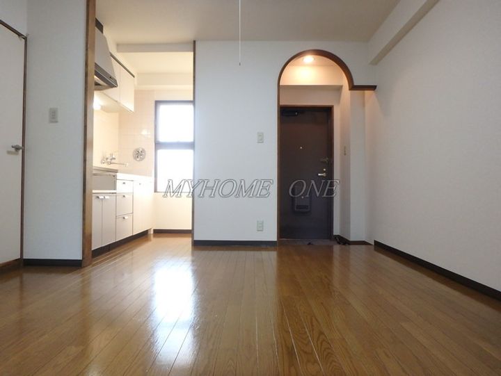 サンウィング宮崎台の居間