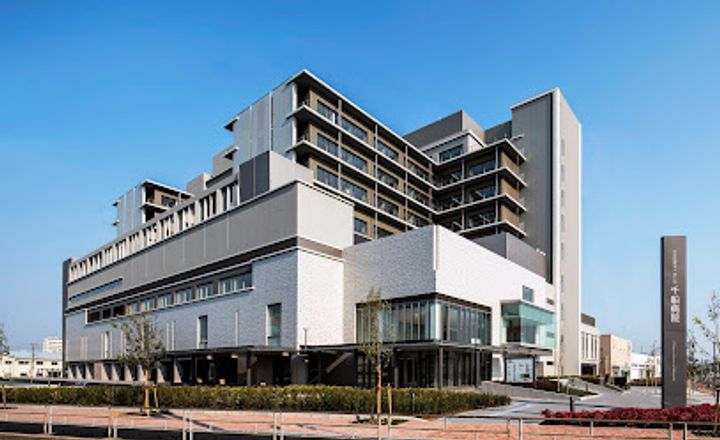 スプランディッドイレブンの周辺