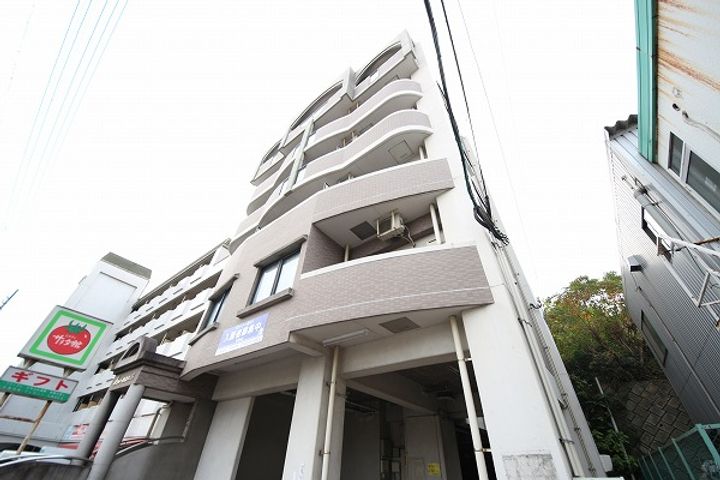 シャトー森Vの外観