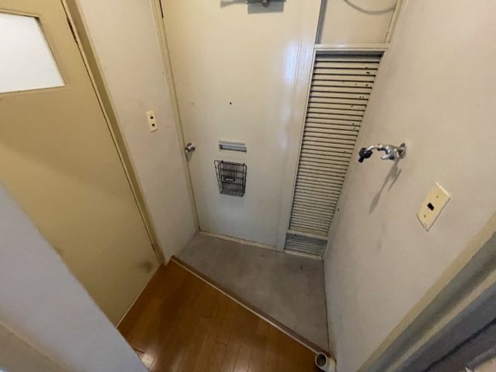 大阪府大阪市西成区梅南1(マンション)の賃貸物件の玄関