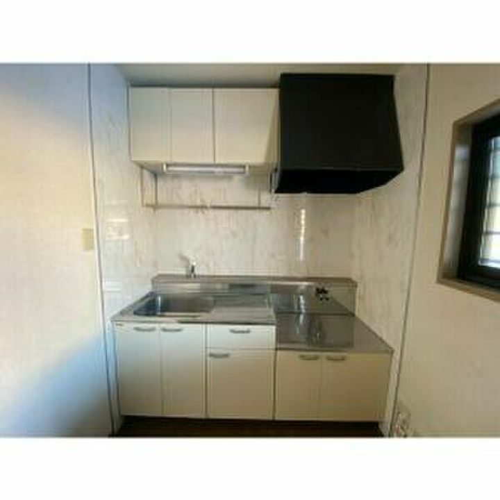 ひだコーポA棟のキッチン