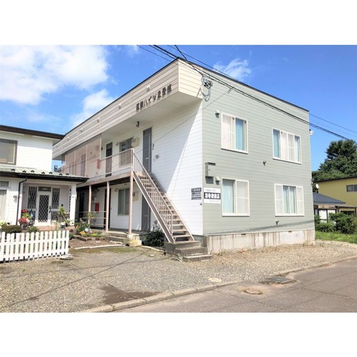 酒巻ハイツ2号棟の外観