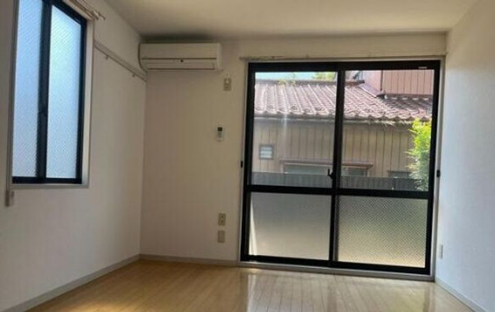 セフィラ若林Aの居間