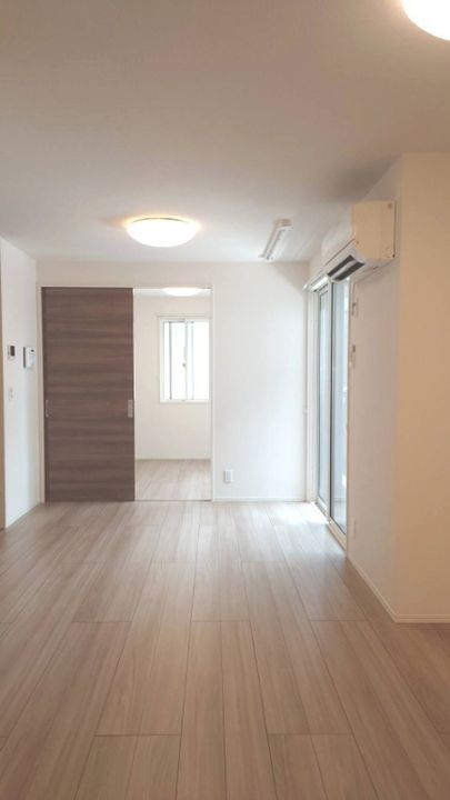 大阪府堺市北区北長尾町8(アパート)の賃貸物件の居間