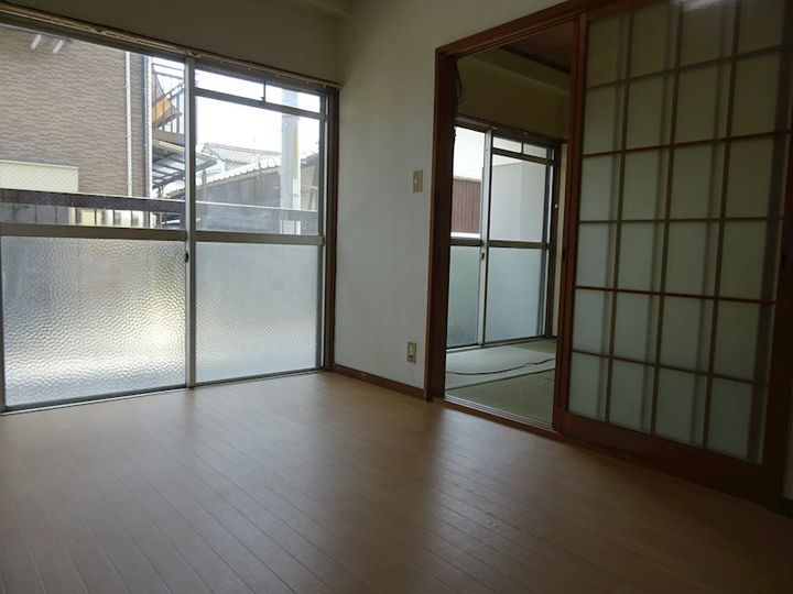 丸隆マンションの内装