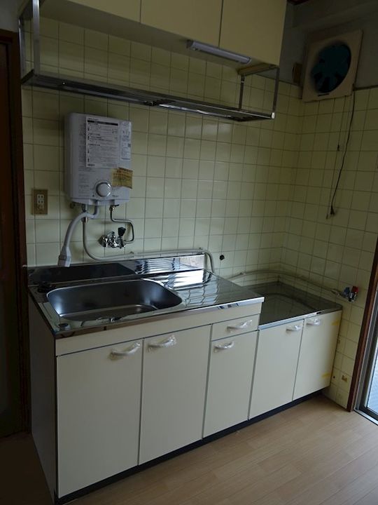 丸隆マンションのキッチン