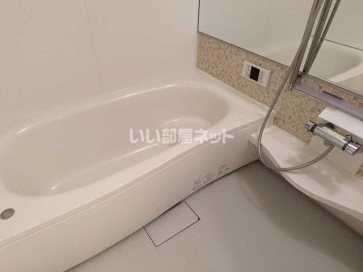 大阪府泉大津市二田町3(アパート)の賃貸物件の風呂
