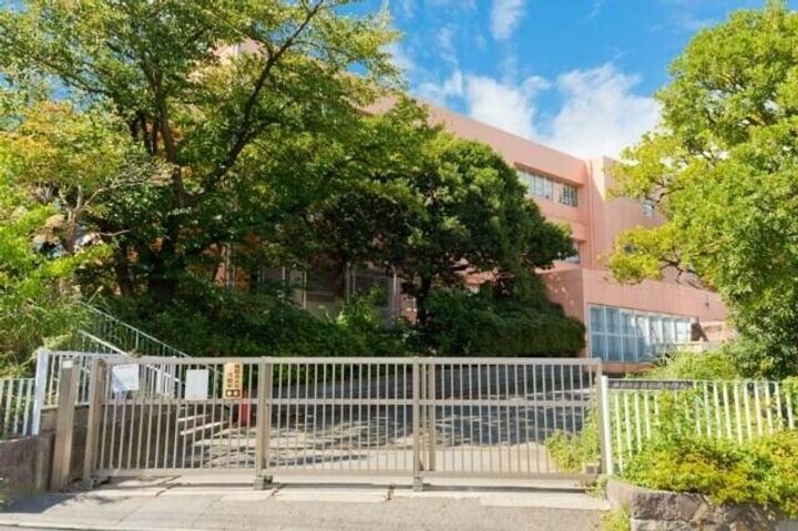 神奈川県横浜市都筑区荏田南2(一戸建)の賃貸物件の周辺
