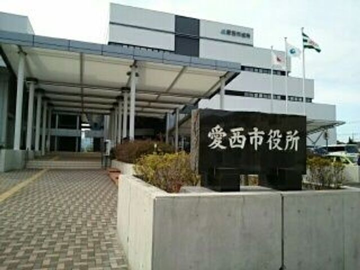 アーバンフィールドの周辺