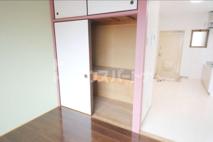 第2コーポマキの内装