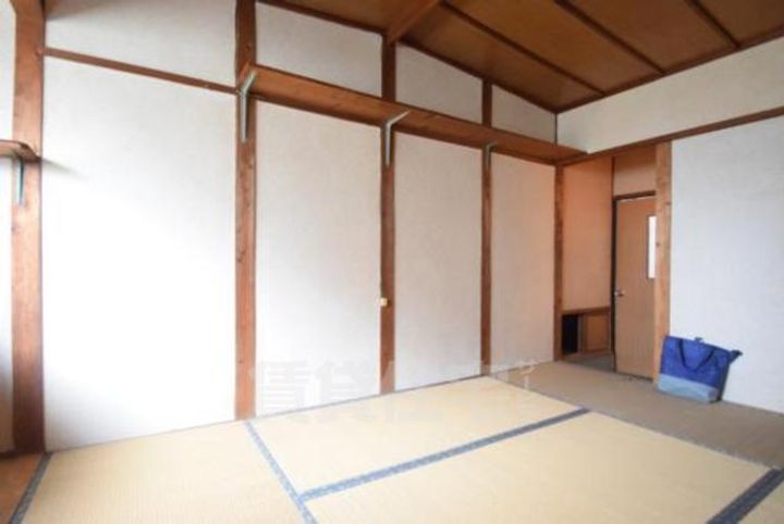 田中アパートの居間