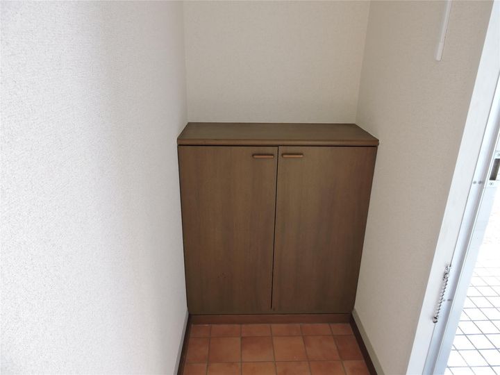 コーポジョイフルの玄関