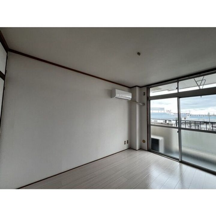 栃木県宇都宮市御幸ケ原町(マンション)の賃貸物件の居間