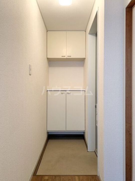 グランドールミツトヨの玄関