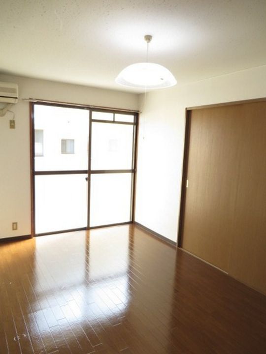 三宅ビルの内装