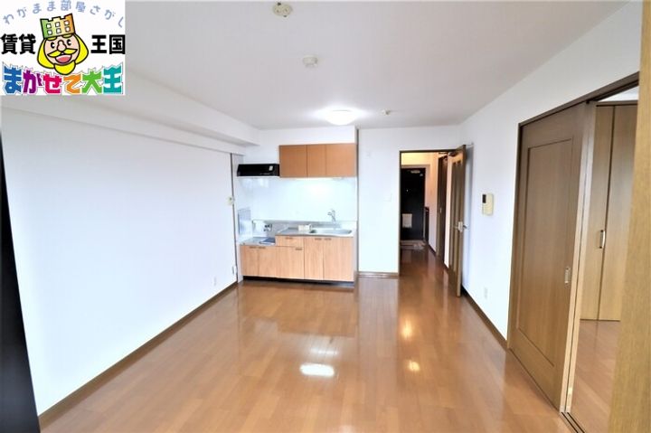 長崎県西彼杵郡時津町日並郷(マンション)の賃貸物件の居間