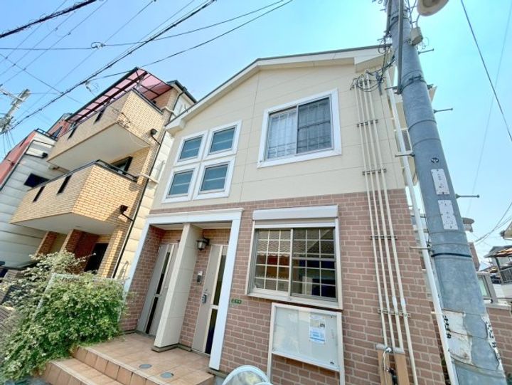 Defi小路の外観