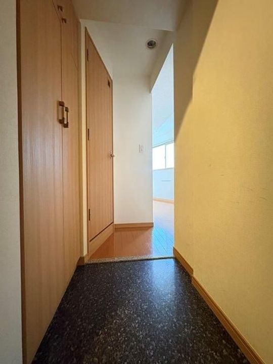 東京都新宿区箪笥町(マンション)の賃貸物件の玄関