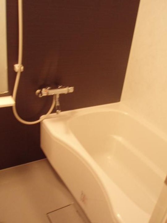 東京都新宿区箪笥町(マンション)の賃貸物件の風呂