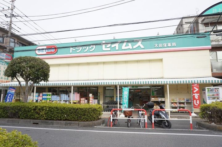 リヴェールの周辺