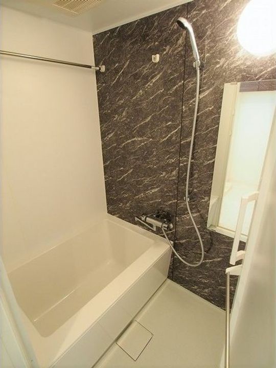 リアン猫洞通の風呂