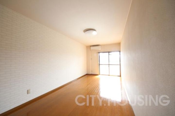 ニューハイツ大計1の居間