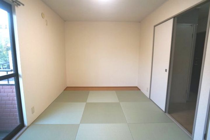 グランパパB棟の居間