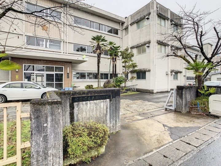 菱野ビルの周辺