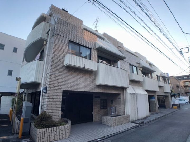 東京都港区三田2(マンション)の賃貸物件の外観
