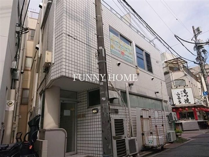 ハイツ八番館の外観