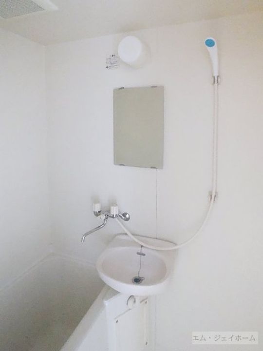 滋賀県東近江市八日市清水2(マンション)の賃貸物件の内装