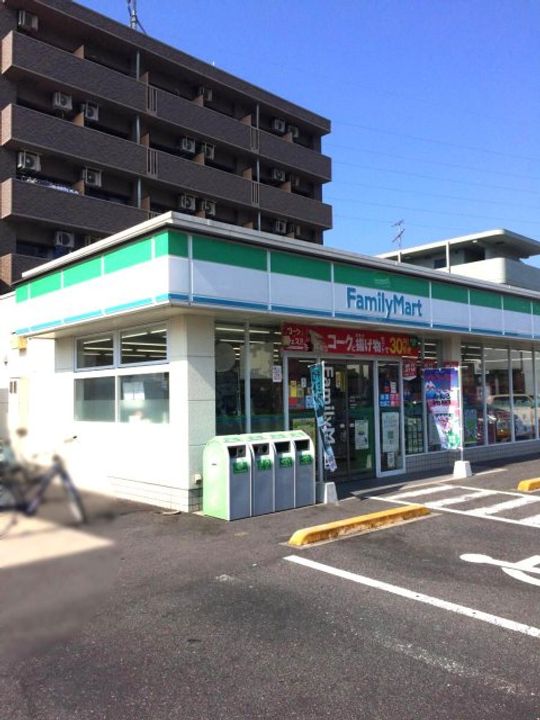 ドゥーアビテAの周辺