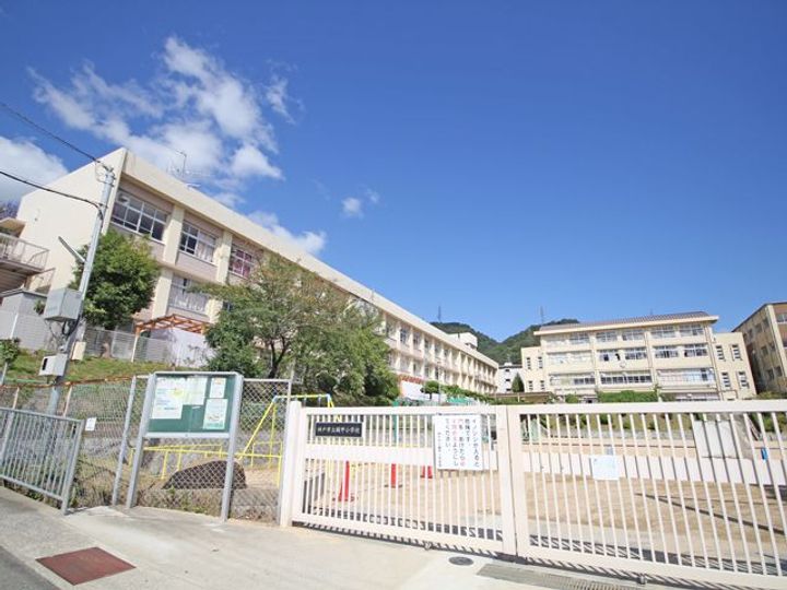 神戸六甲ヒルズの周辺