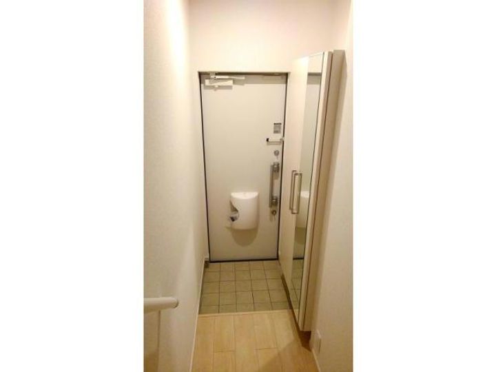 愛知県碧南市尾城町3(アパート)の賃貸物件の玄関