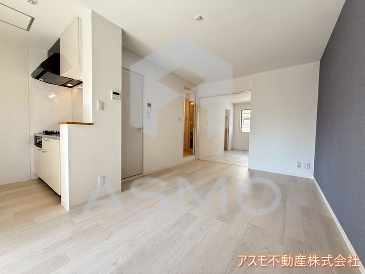 大阪府大阪市北区長柄中1(マンション)の賃貸物件の居間