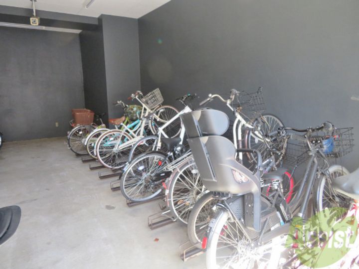 アルティザ仙台花京院の地図