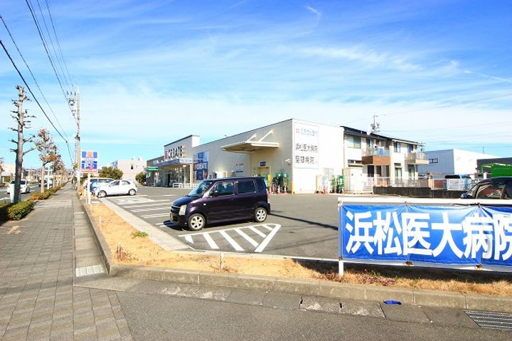 MAISON DE CLEO IIIの周辺