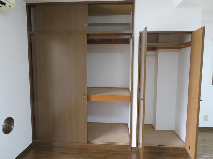 今関ビルの内装