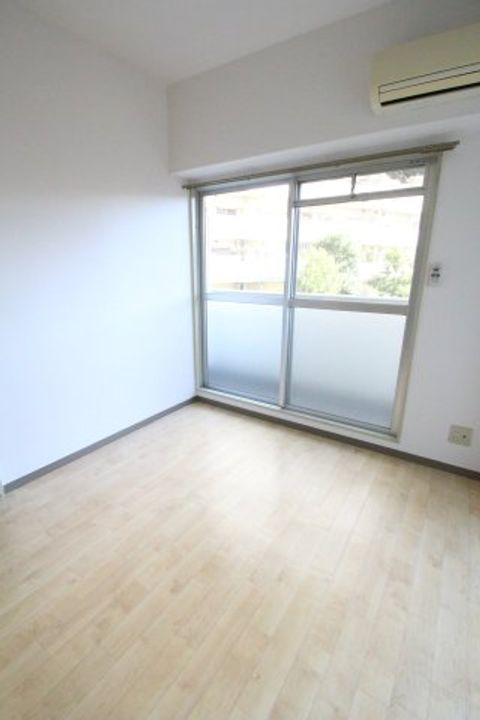 大阪府大阪市東淀川区大道南1(マンション)の賃貸物件の居間